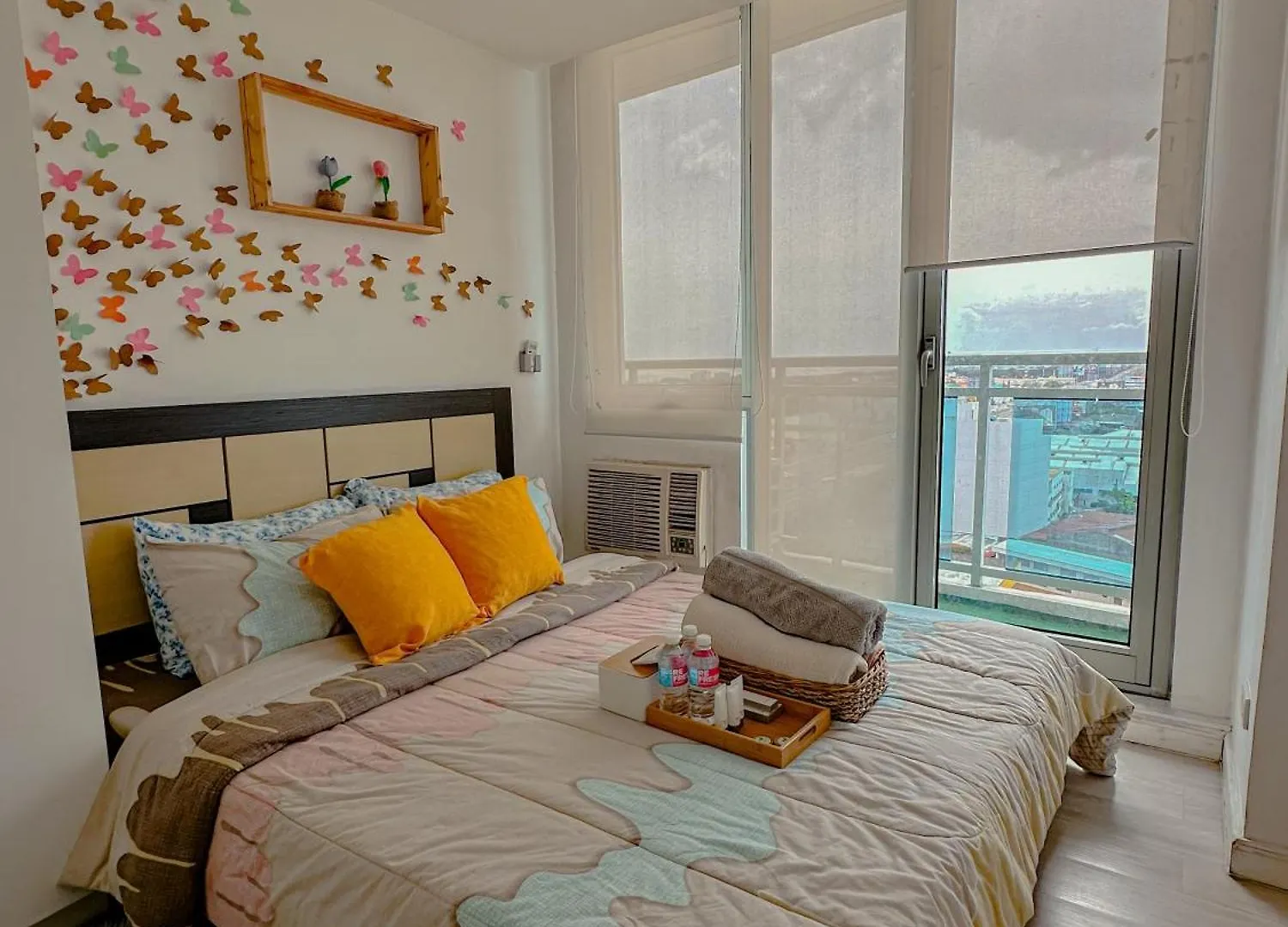 فندق Corner Hideout - Azure Staycation Paranaque City