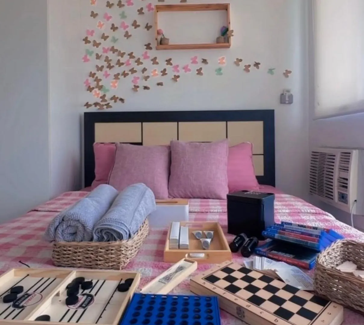 Corner Hideout - Azure Staycation Paranaque City Hotel