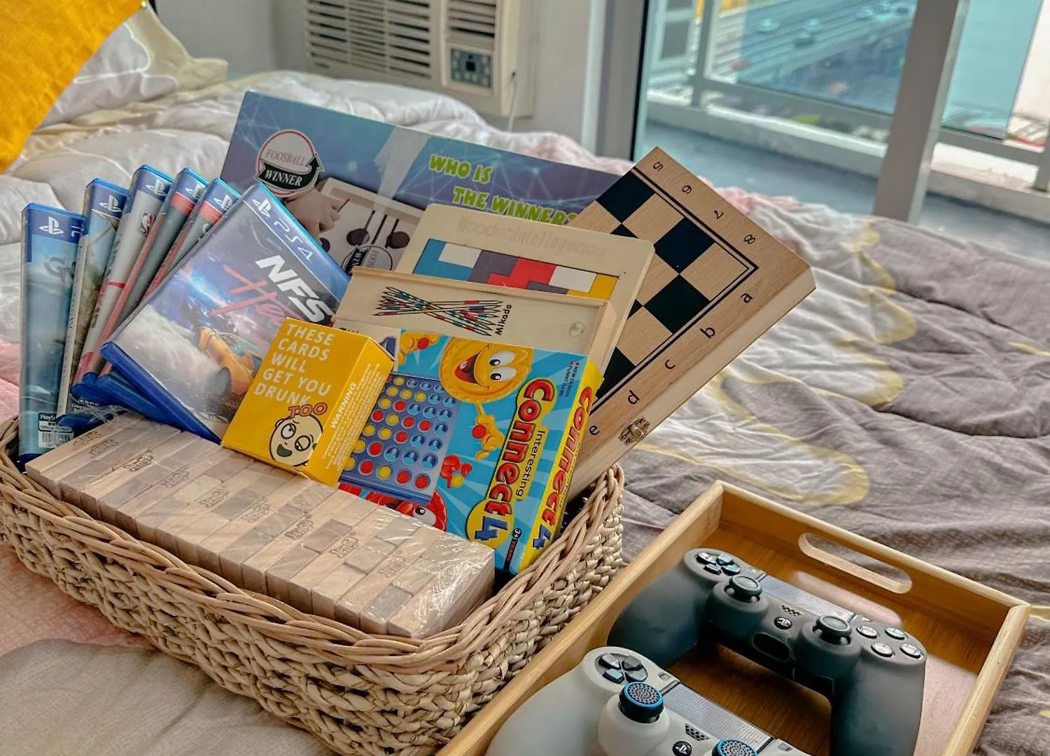 Corner Hideout - Azure Staycation Paranaque City Hotel